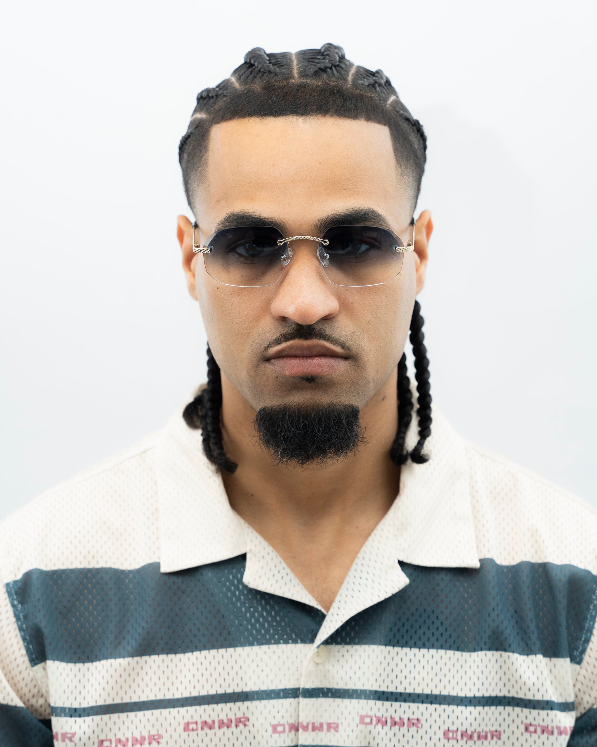 Gold Rimless Sunglasses, Rimless Class VII Blue Gradient, Model View